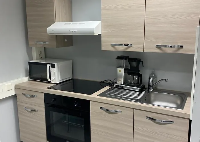 Varastotie 1c * איליביסקה